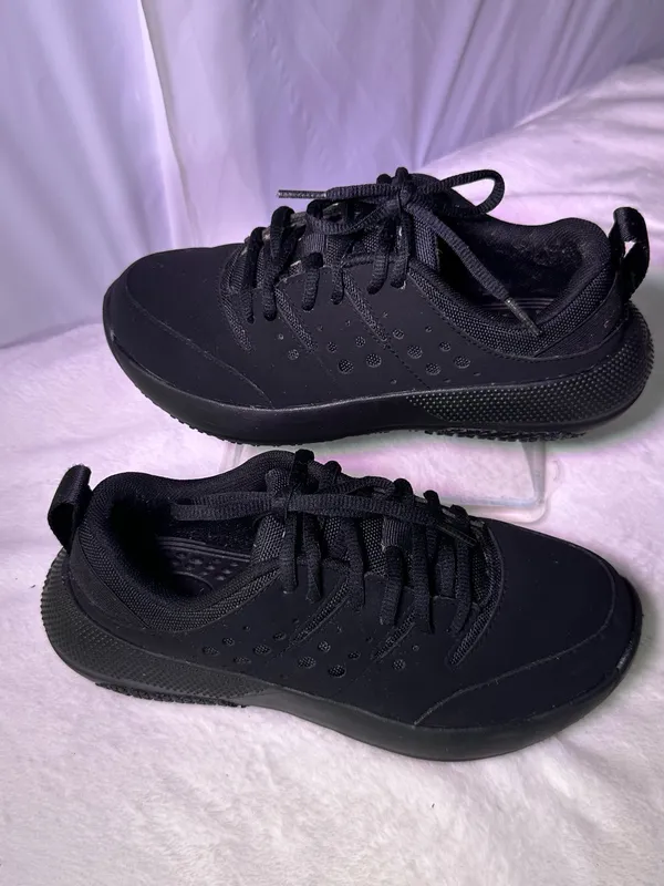 CROCS Men's All-Black Lace-Up Sneaker - Image 5