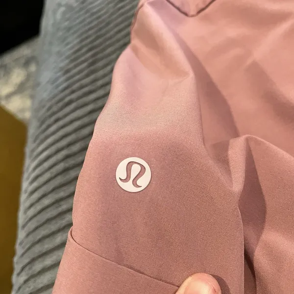 Lululemon On The Fly Shorts 2.5" Women 4 Casual Travel Gym Spanish Rose - Image 8