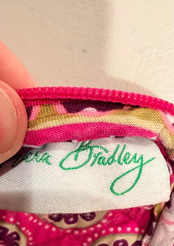 Vera Bradley | ladies Very Berry, wristlet/wallet - Image 11