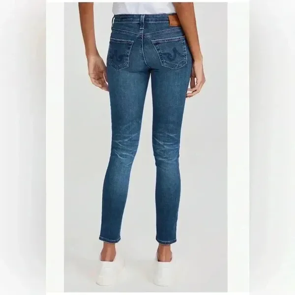 Adriano Goldschmied The Middi Mid Rise Legging Size 31 R. Medium Wash. - Image 2