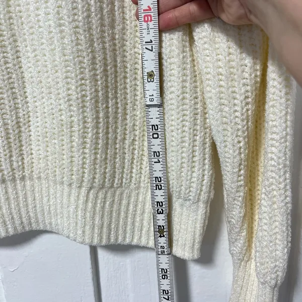 Wilfred Cream Essential Chenille Crewneck sweater size small - Image 7