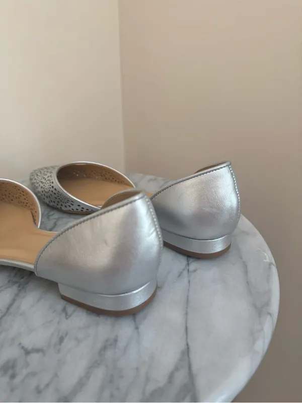 Talbots Leather D’Orsay Flats Women’s Size 7 Silver Perforated Pointed Toe - Image 5