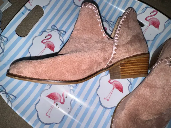 Hey girl pink suede ankle boots - Image 2