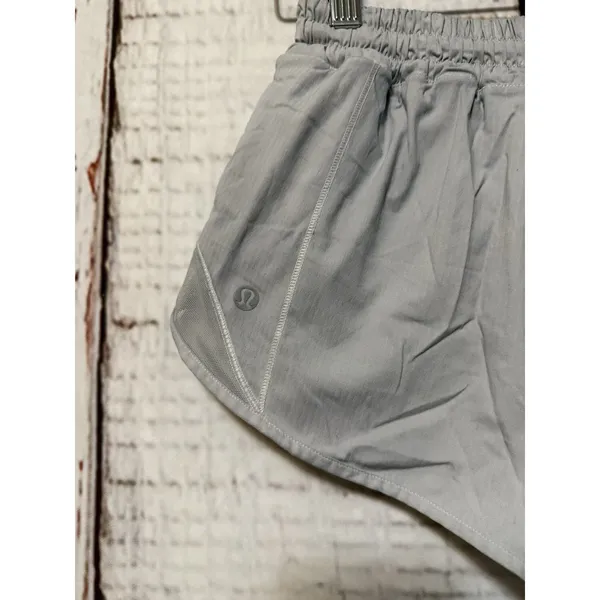 Lululemon Hotty Hot Shorts II 2" Inseam Lined Swift Size 4 White/Beige W7AHOR - Image 7