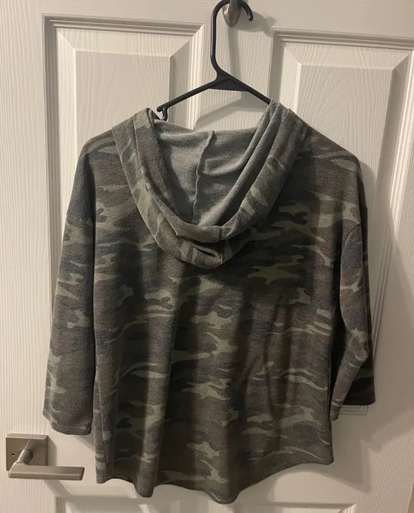 Green Envelope Camo 3/4 Sleeve Pullover with Hood - Image 3