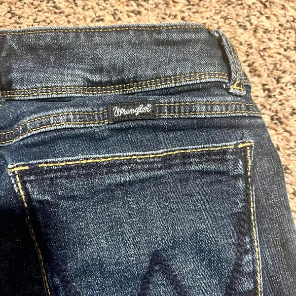 Wrangler Boot Cut Jeans Frayed Hem Dark Wash Denim Junior Size 11/12x32‎ - Image 8