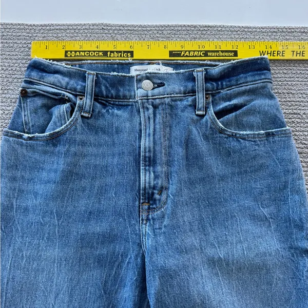 Abercrombie & Fitch 90’s Straight Ultra High Rise Curve Love Denim Jeans Sz 4S - Image 7