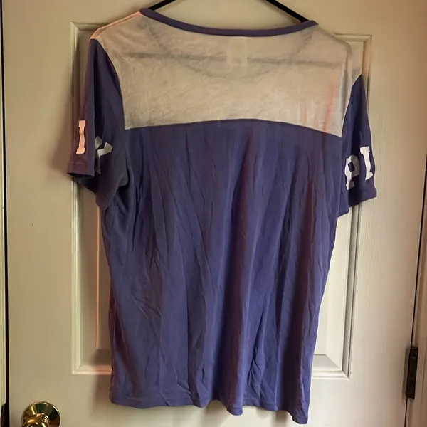 VS Pink lightweight shirt in women’s large purple and white. GUC. - Image 3