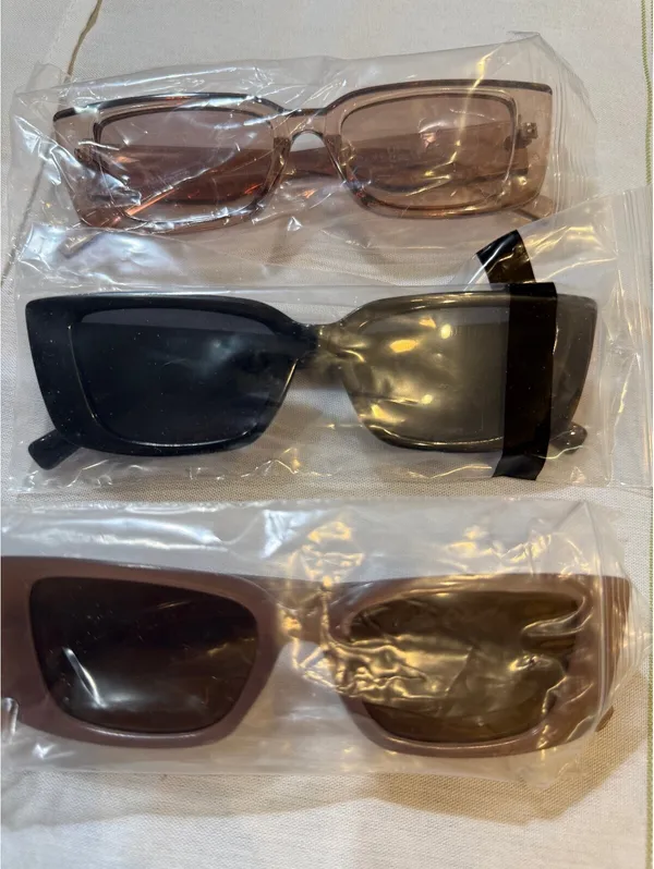 Set of 3 Stylish Cat-Eye Sunglasses in Various Colors - Image 2