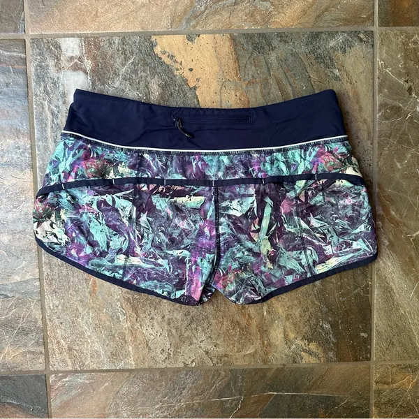 Lululemon Run: Speed Short Stretch Iridescent Multi / Deep Navy Women’s Size 6 - Image 3