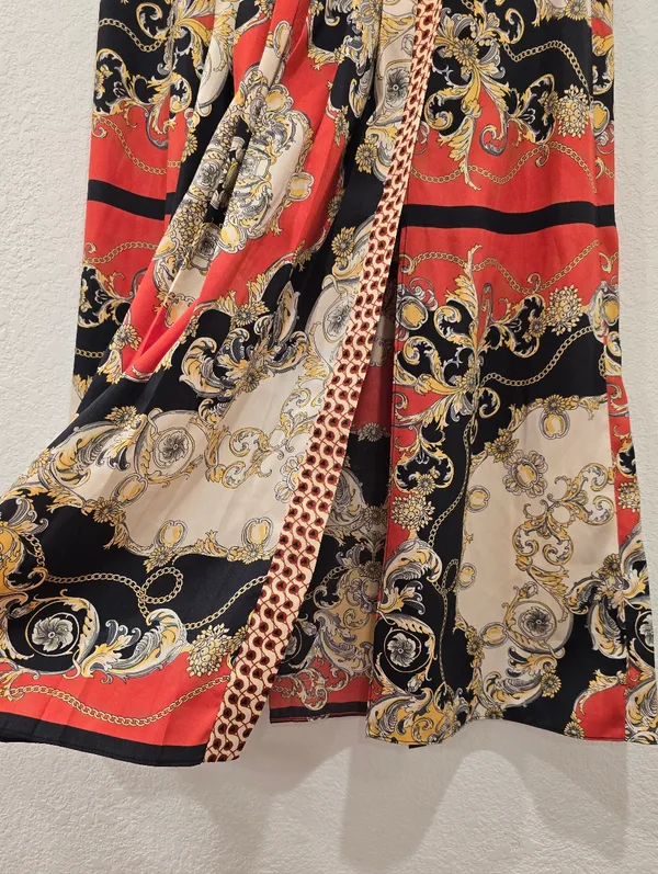 Zara scarf chain print pleated midi skirt XS - Image 3