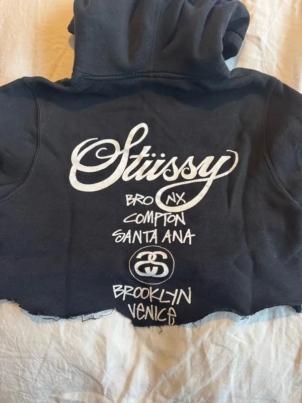 Stüssy Black Cropped Hoodie - Image 4
