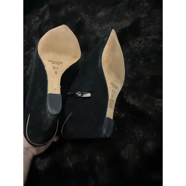 Coach black Suede Pointed Toe Wedge Ankle Boots Gold Hardware Size 9.5 B - Image 4