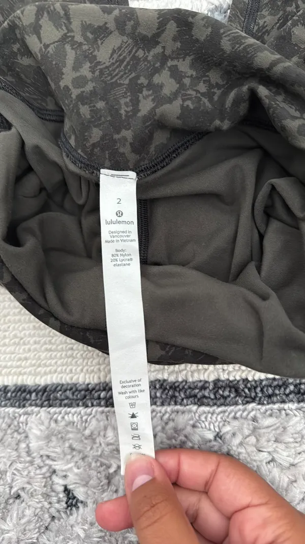 Lululemon Leggings Crop - Image 2