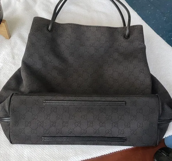 Gucci tote Authentic Crossbody w/ GG logo - Image 8