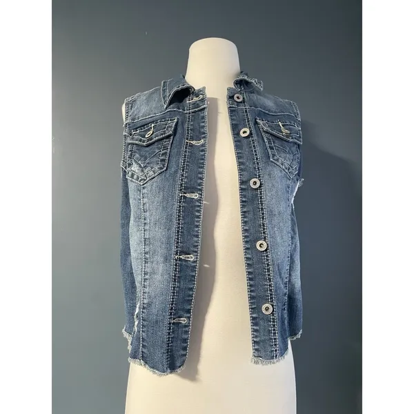 Maurices distressed blue denim Stretch Vest Women medium‎ sleeveless pockets - Image 5