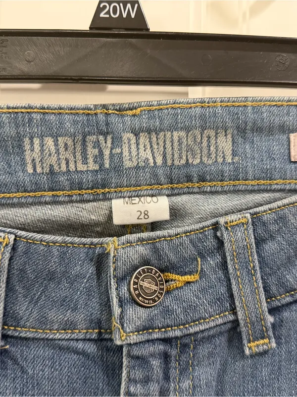 Harley-Davidson Women's Light Blue Straight-Leg Jeans Size 28 - Image 2