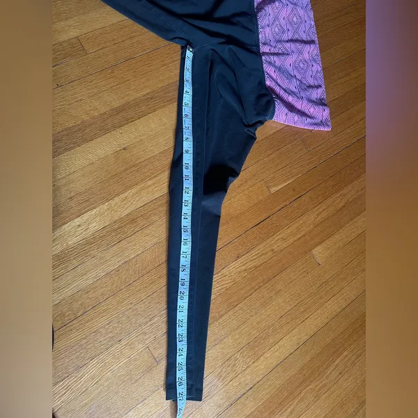 2011 Victoria’s Secret Pink Tribal Pattern Pink Fold-Over Yoga Pants, Size M - Image 7