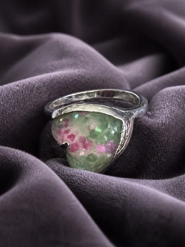 Gorgeous Stainless Steel Silver w/ Gorgeous Frosted Light Green Gemstone Size 6 - Image 2