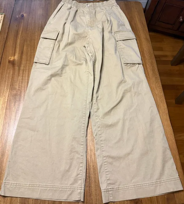Old Navy Womens High Rise Pull On Wide Leg Cargo Pant Teakwood Khaki Size Small - Image 2