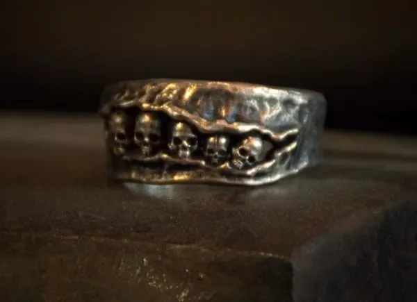 & Other Stories Men’s 5 Skull Design Vintage Look Adjustable Ring SZ 9-13 - Image 3