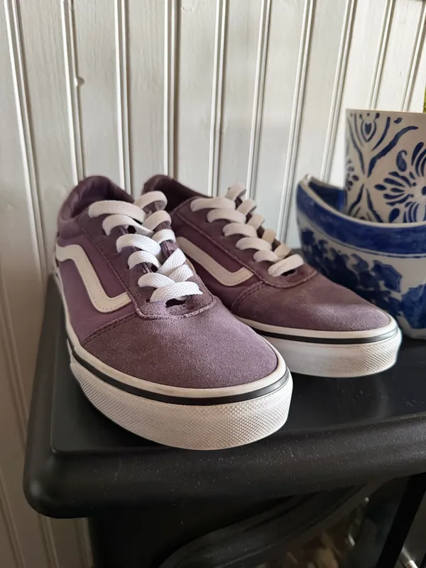 Purple vans - Image 2
