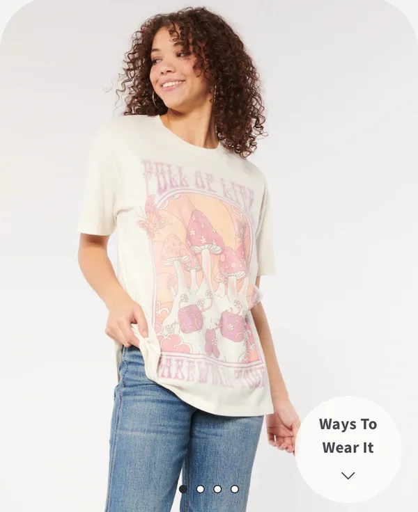 Hollister Oversized Graphic Tshirt - Image 3