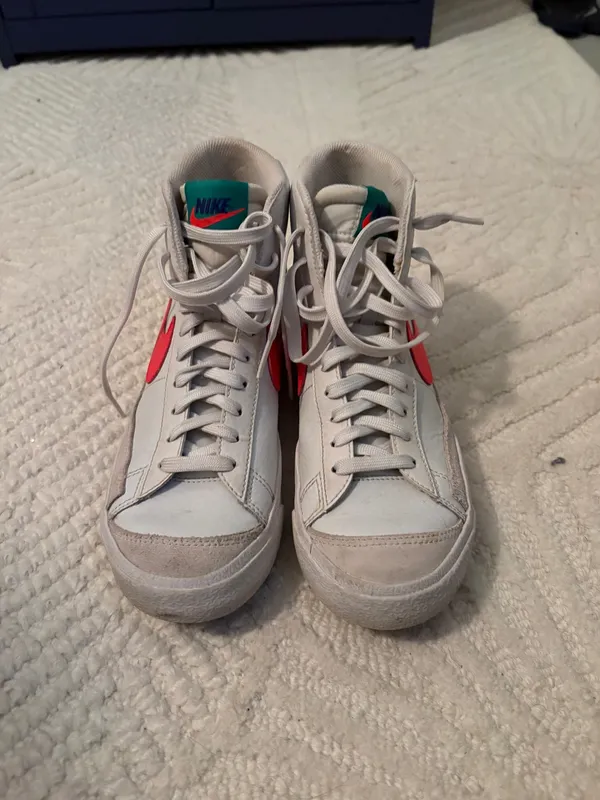 Nike Neon Mid Blazer - Image 4
