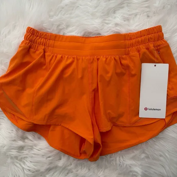 Lululemon Hotty Hot Low Rise Lined Short 2.5" Lit Orange Size 8 - Image 4