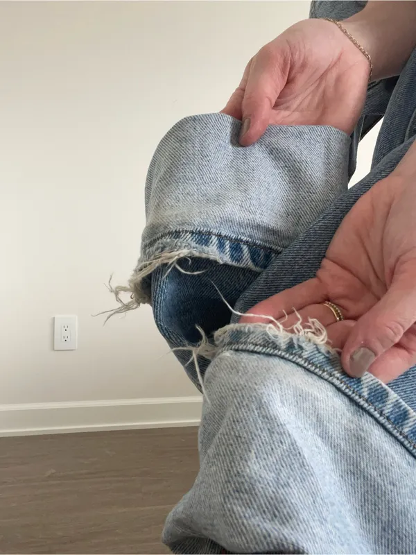 Levi's Relaxed Jeans in Washed Light Blue - Image 7