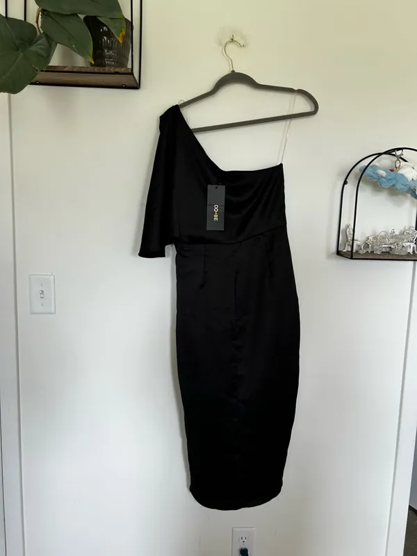 Do+Be Black One Shoulder Pleated Waist High‎ Low Midi Dress Size Medium - Image 2