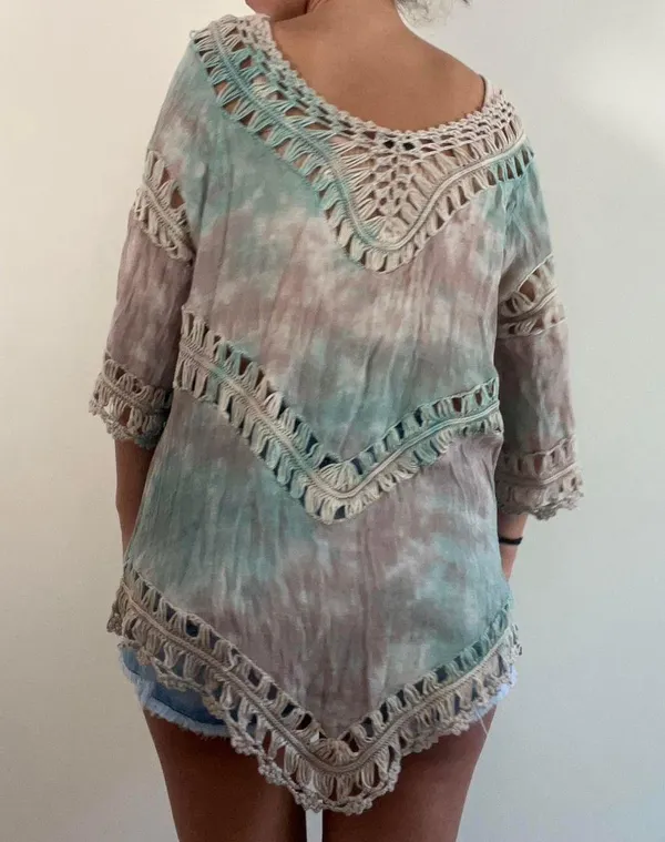 T Party Fashion Beige Teal Crochet Top - Image 3