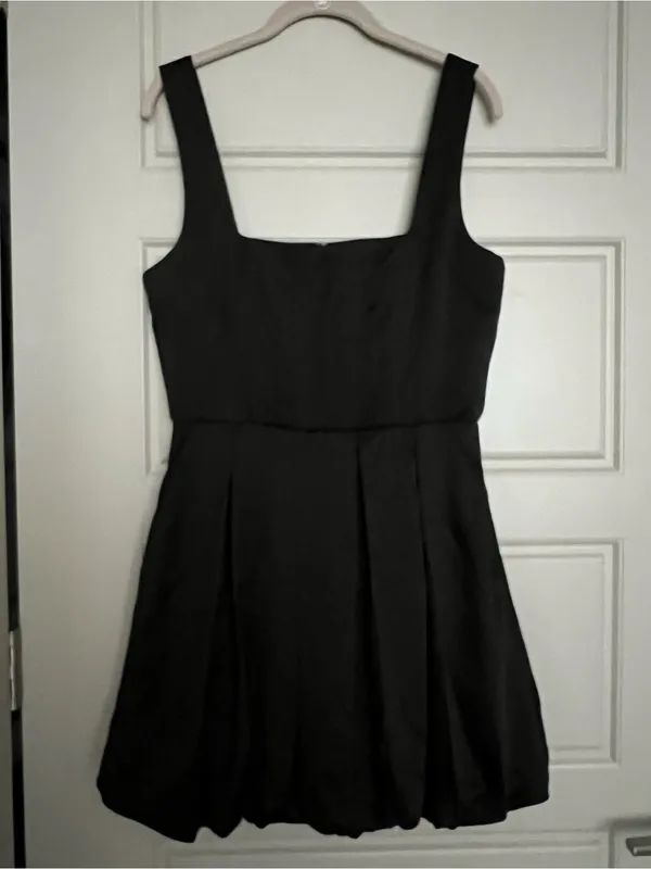 Francesca's NWT Emily Square Neck Bubble Hem Mini Dress - Black - Size M - Image 2