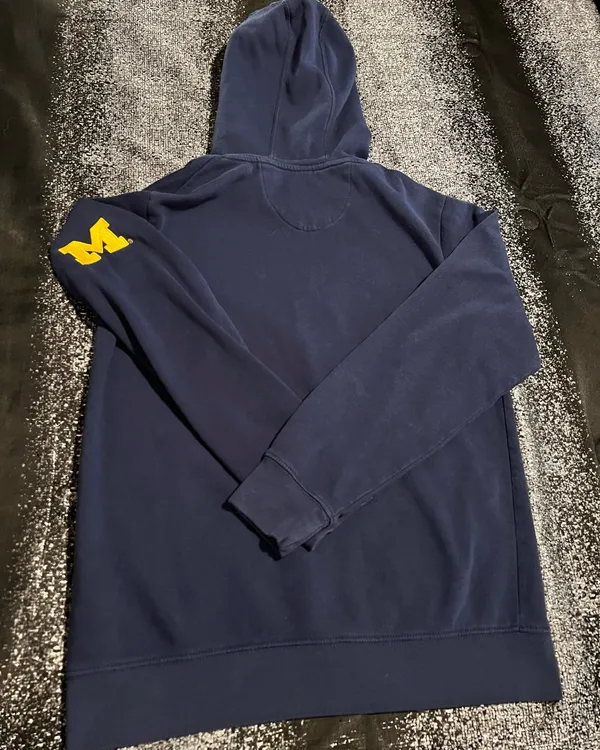 Womens medium Fanatics University of Michigan hoodie - Image 2