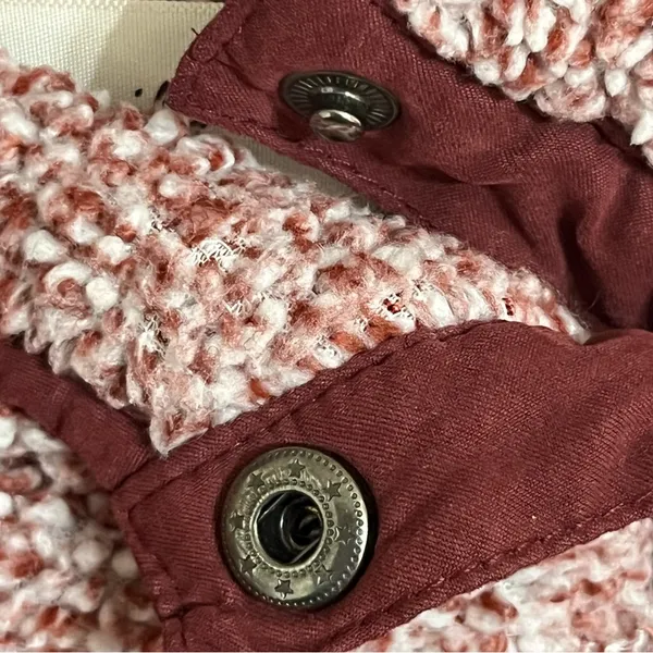 Women’s Vanilla Bay Size Small‎ Burgundy Faux Sherpa Sweatshirt Front Snaps - Image 6