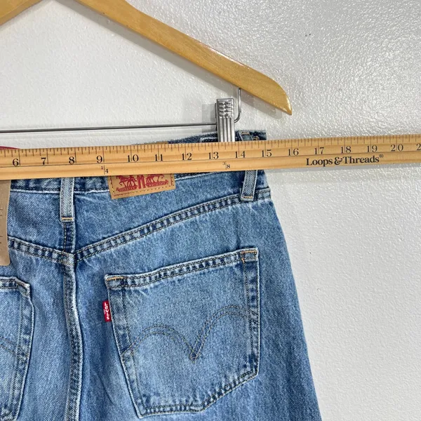 Levi's Cinch Barrel Women's Jeans 29 Light Wash Blue High Rise Wide Leg Relaxed - Image 9