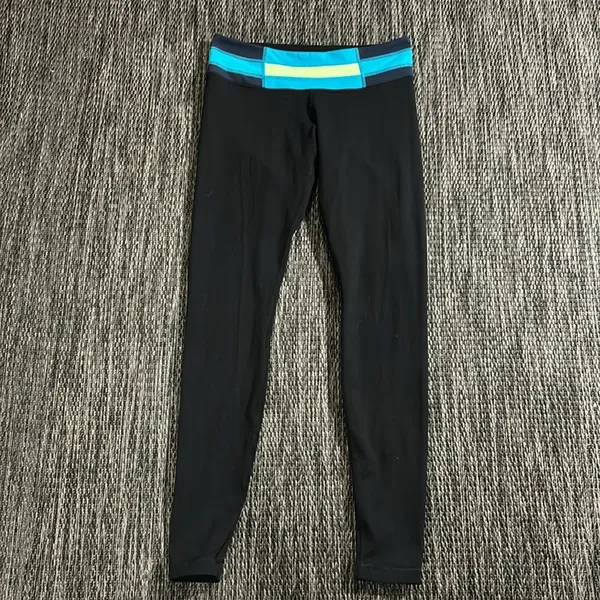 Lululemon Wunder Under Compressive Leggings Reversible Size 8 - Image 7