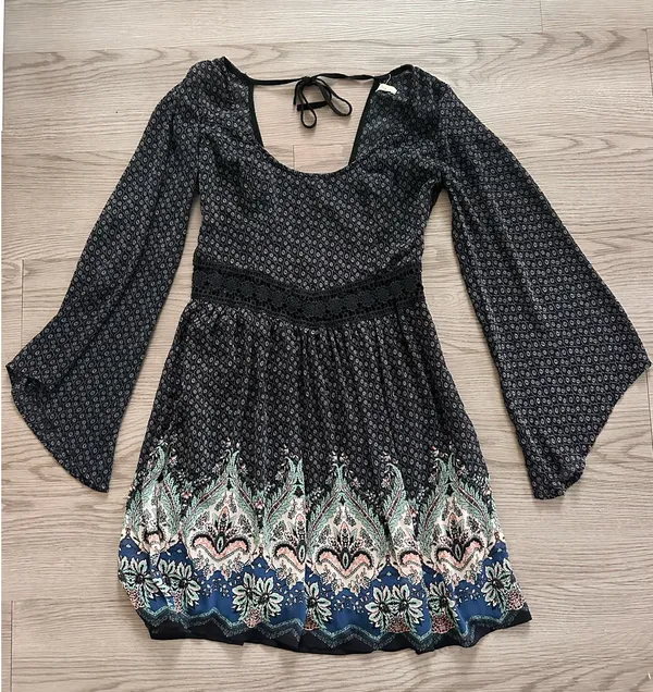 Hollister Dress Floral - Image 2