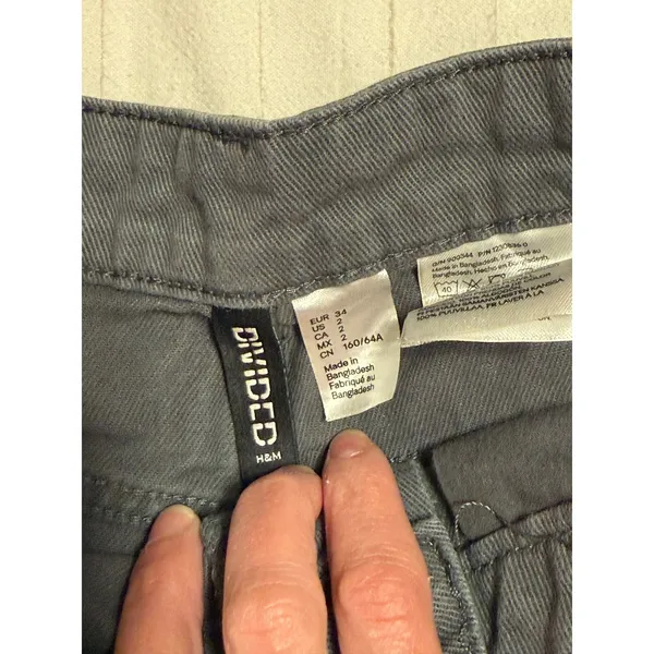 H&M Divided Gray Wide Leg‎ Cargo Pants Cropped Ankle Women's Size 2 - Image 3