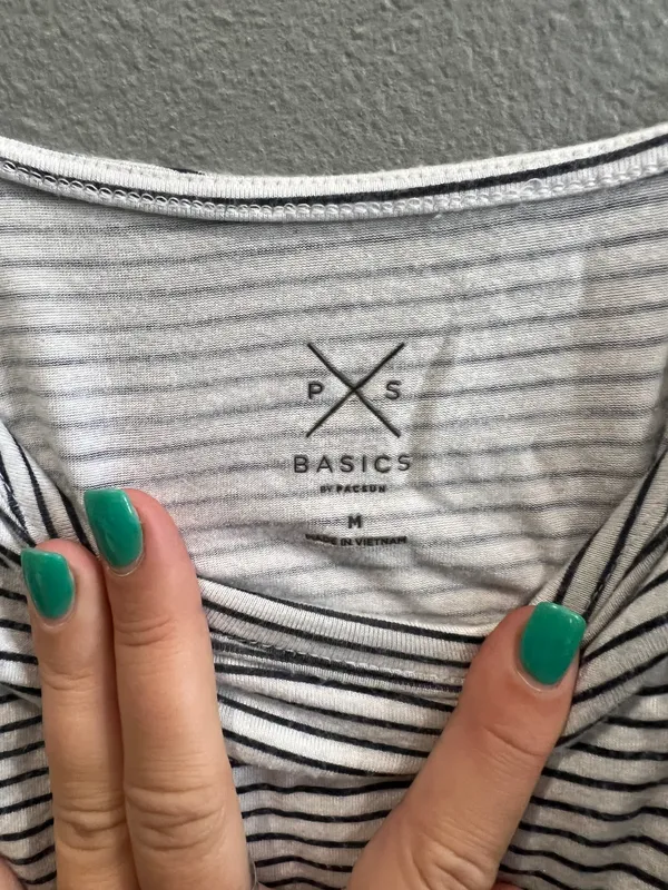PacSun Crop Top - Image 2