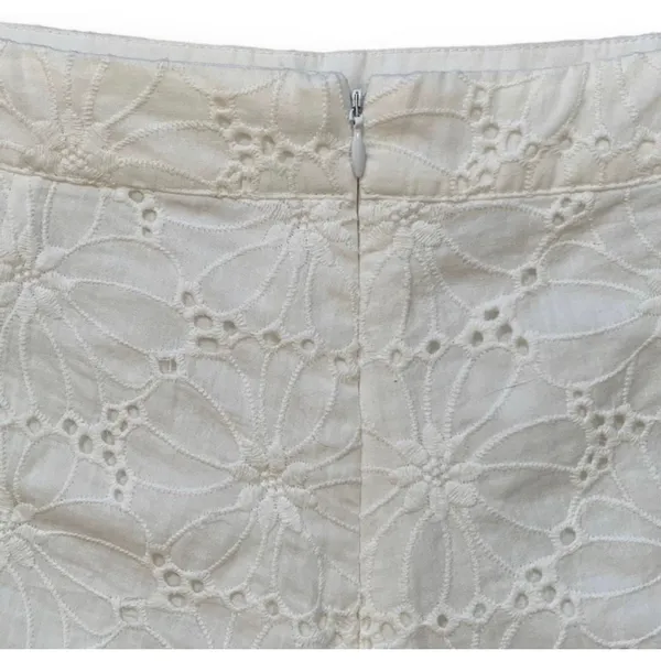 J.O.A Los‎ Angeles White Eyelet Lace Shorts High Waist Ruffle Hem Retro Feminine - Image 5