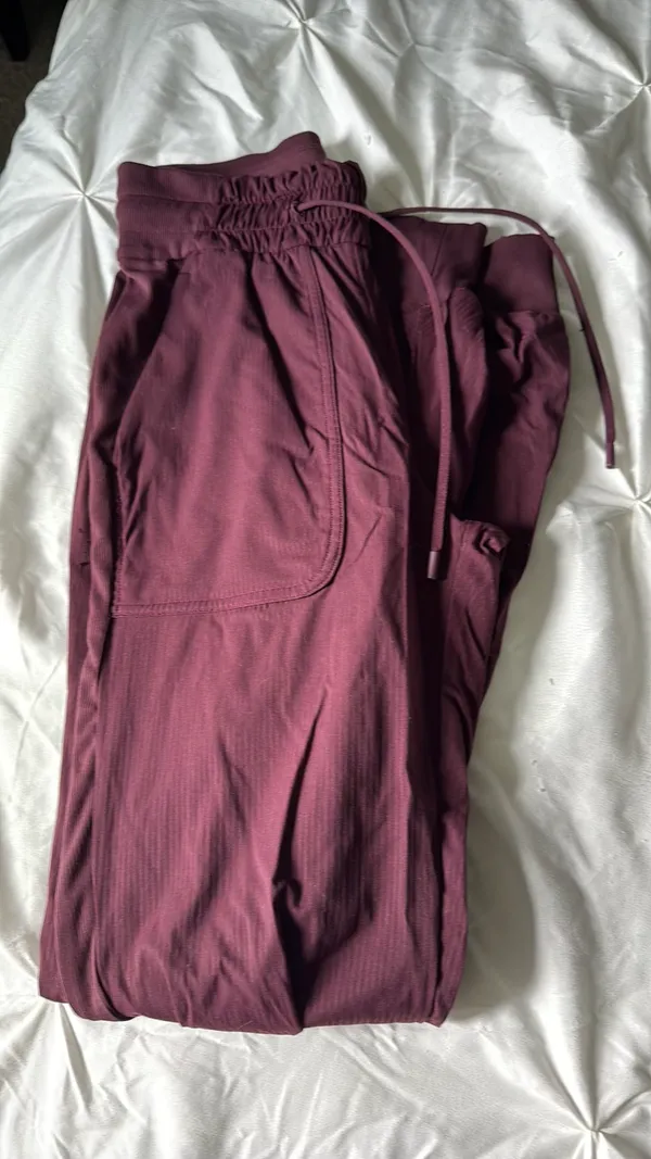 Lululemon joggers  - Image 3