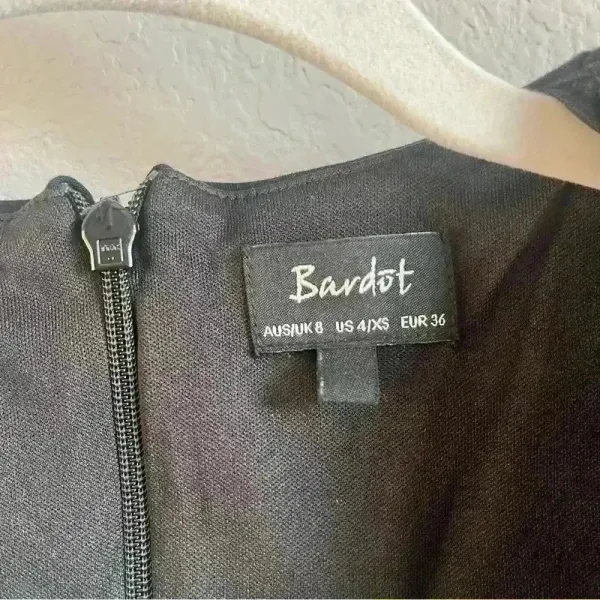 Bardot Women’s Black V-Line Mini Short Sleeve Stretch Dress Size 4‎ XS - Image 8