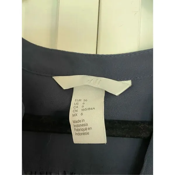 H&M navy pleat front blouse - Image 3