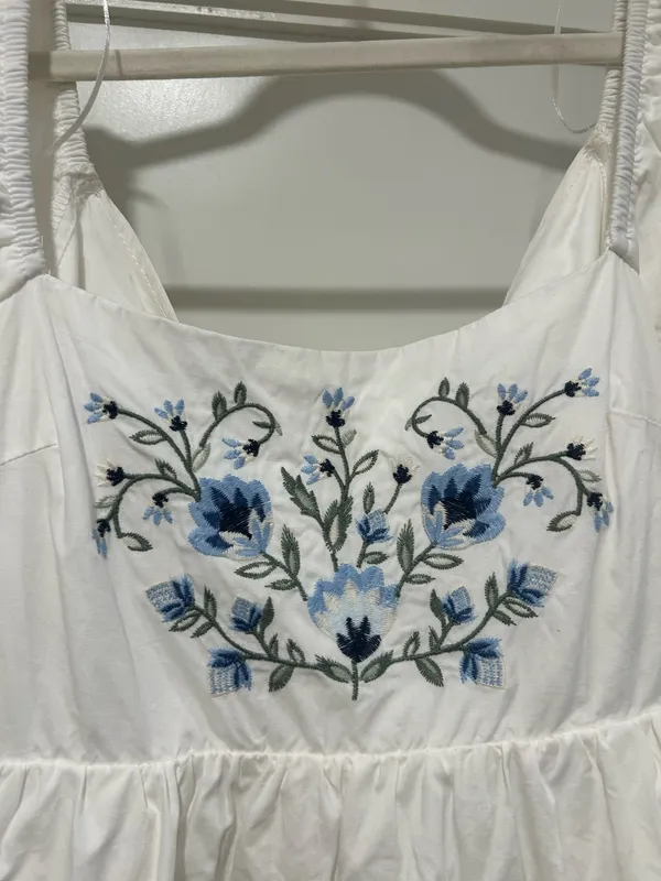 Francesca's Floral dress - Image 3