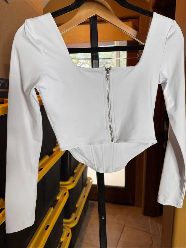 NWOT ReoRia White Corset Crop Top Small Square Neck Long Sleeve Sculpting Y2K - Image 9