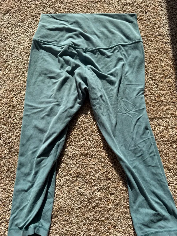 Lululemon Crop Leggings - Image 3