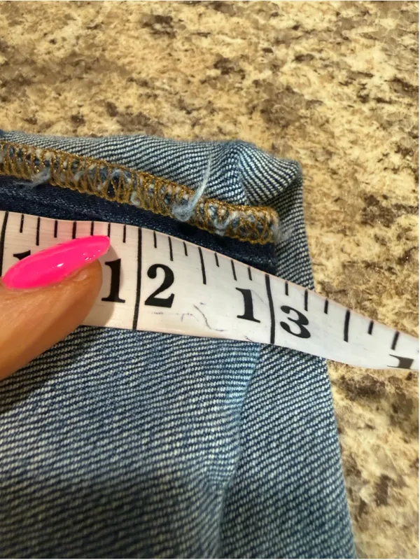 Women's Blue Denim Jean Shorts Size 31 - Image 4
