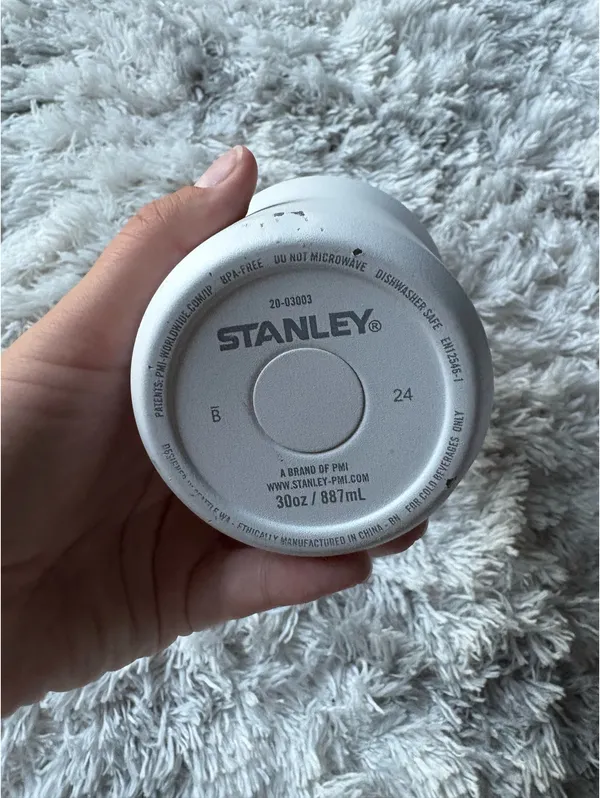 Stanley 30oz Tumbler Water Bottle With Handle - Image 2