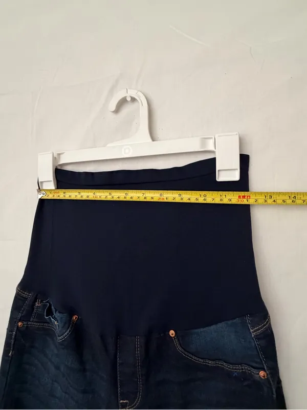 Bella Vida Maternity Dark Wash Skinny Capri Jeans Size M (A808) - Image 4